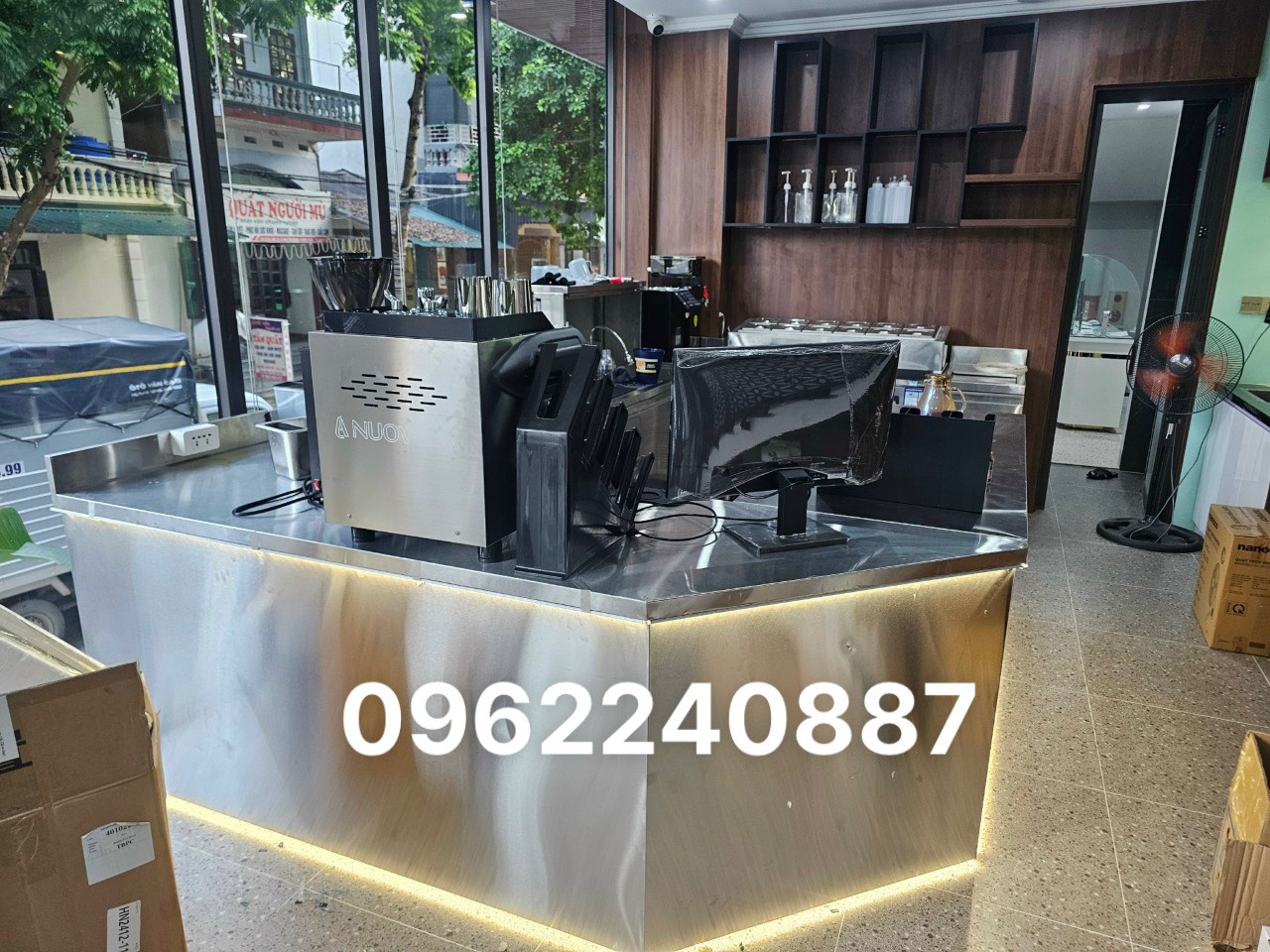 Thiết kế và nắp đặt quầy cho khách 01
