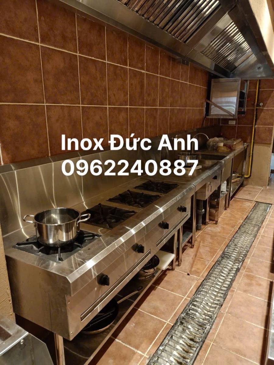 Nắp đặt đơn bếp cho khách